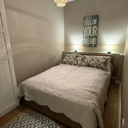 Piękny W Centrum Jarocina Apartament